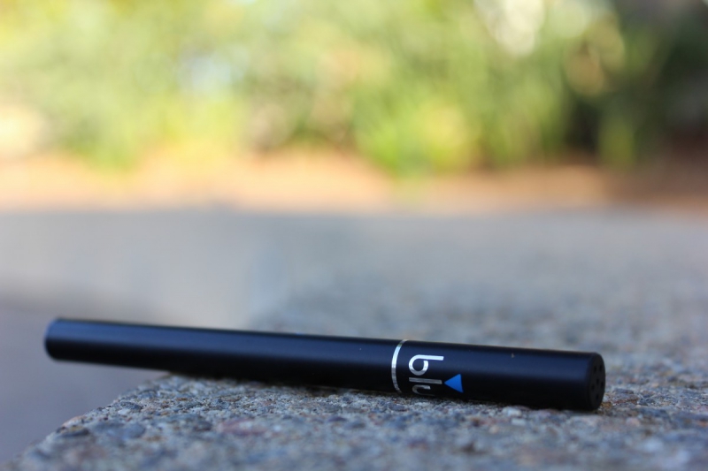 magasin-GONFARON-min_e_cigarette_vaping_blu_cigs_blu_electronic_cigarette_tobacco_cigarette_smoke-637061